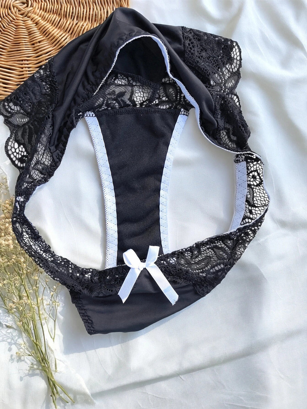 Plus Size Women's Underwear, Fashionable, Soft, Seamless, Comfortable, Sexy, Lace-Trimmed, Contrasting Color, Fine Edge, Breathable Women's Briefs